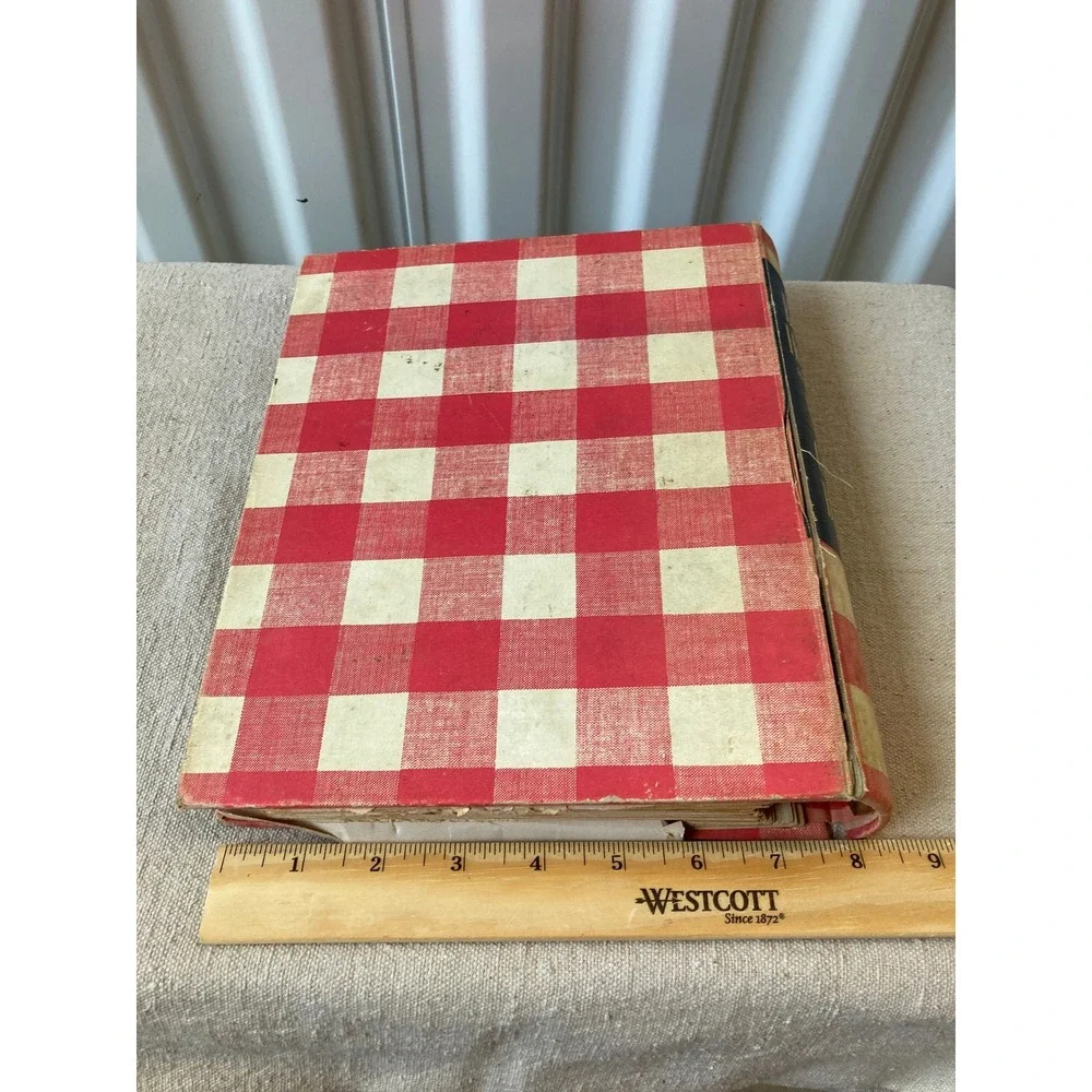 Better Homes and Gardens New Cookbook (2)
